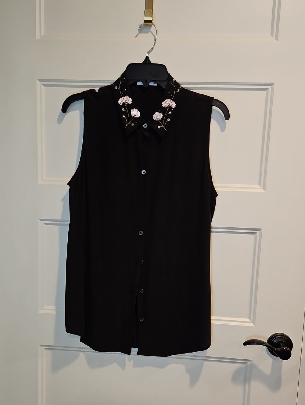 Equipment  Charcoal Gray Sleeveless Button-Up Silk Top with Pink Floral Collar M